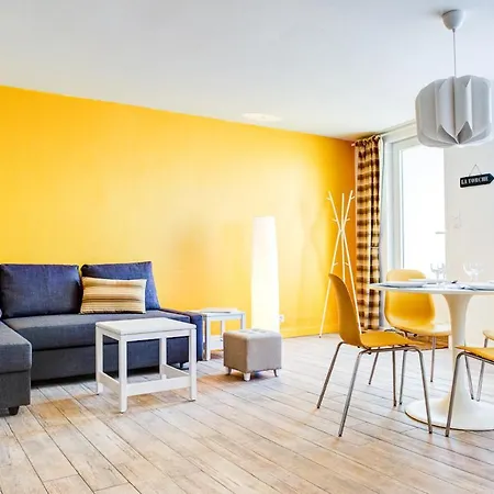 Apartment 350 M De La - Bel Pour 4 *